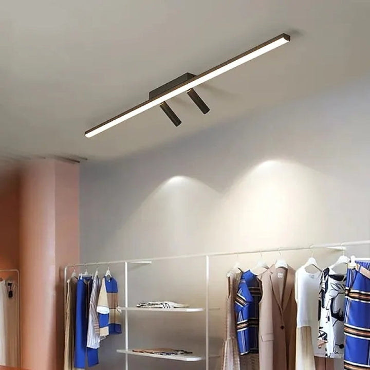 Lampa sufitowa LED listwa z reflektorami do garderoby i salonu